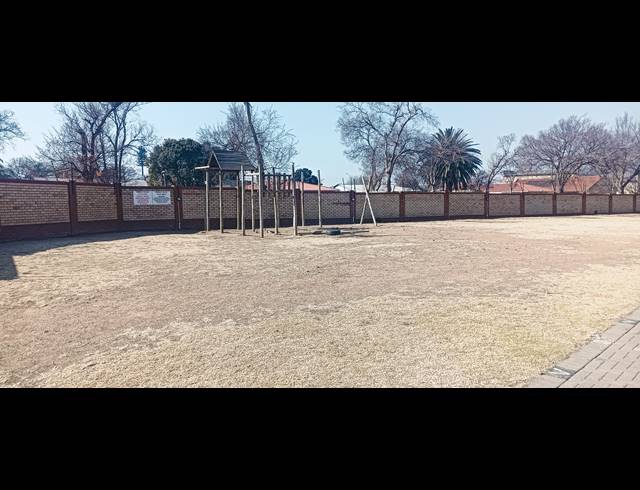 2 BEDROOM SECTIONAL TITLE FOR SALE IN COMET
